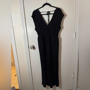 Elegant Black V-Neck Wide Leg Jumpsuit